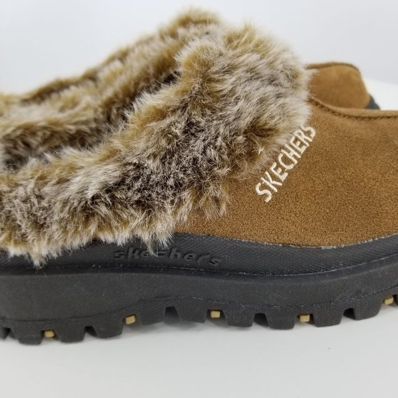 Skechers Women's Tan Fur-Lined Clogs - Picture 7 of 11